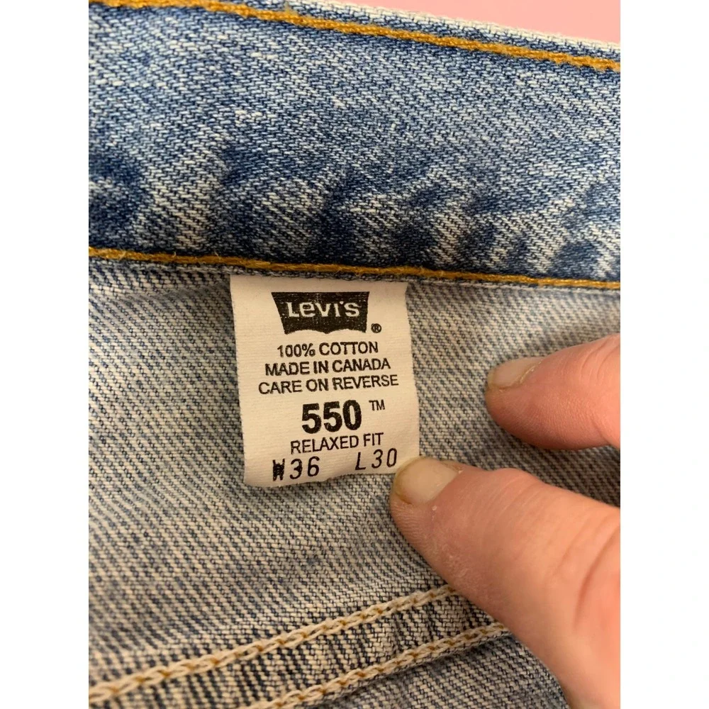 Levi's 550 Relaxed Fit Jeans Mens 36x30 Blue Excellent Vintage Made in Canada